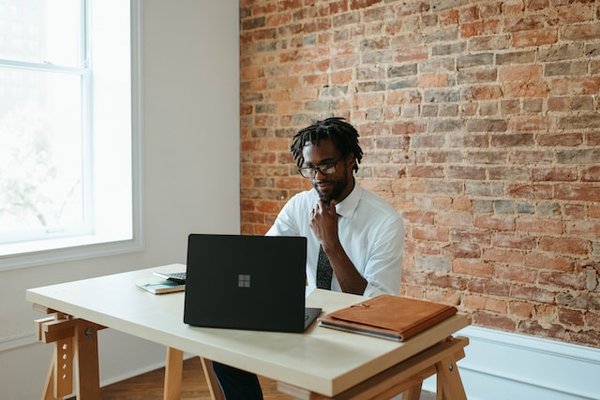 Est-il possible d'être gérant et salarié ?